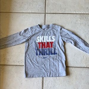 Nike Toddler Boys Long Sleeve size 4T